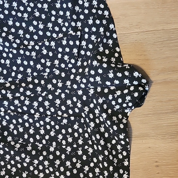 As U Wish Black And White Floral Romper Size Small - Picture 3 of 4